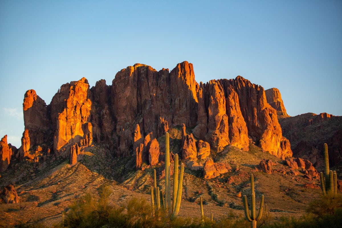 flatiron siphon draw superstition mountains hiking trail phoenix arizona