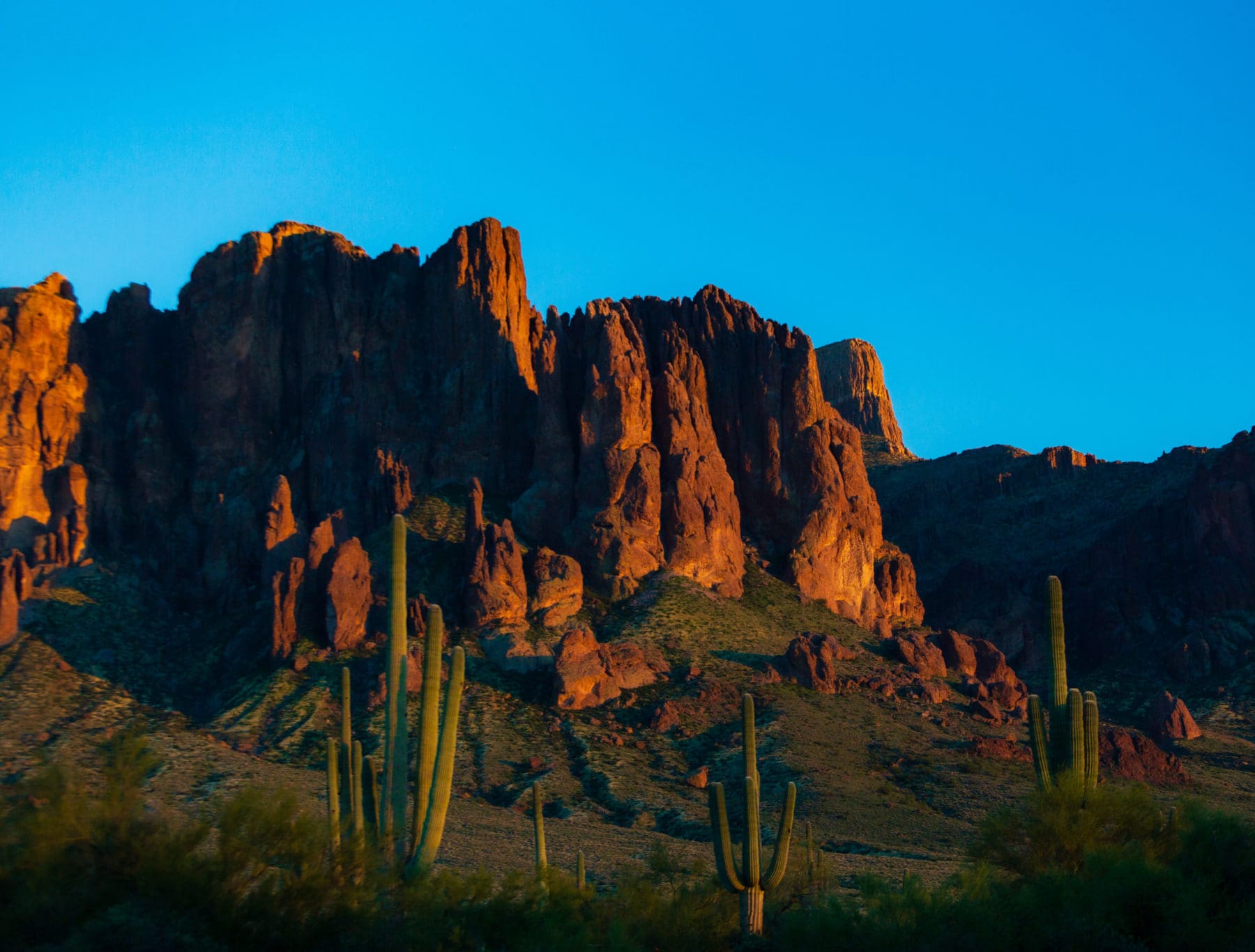 arizona day hikes lost dutchman state park