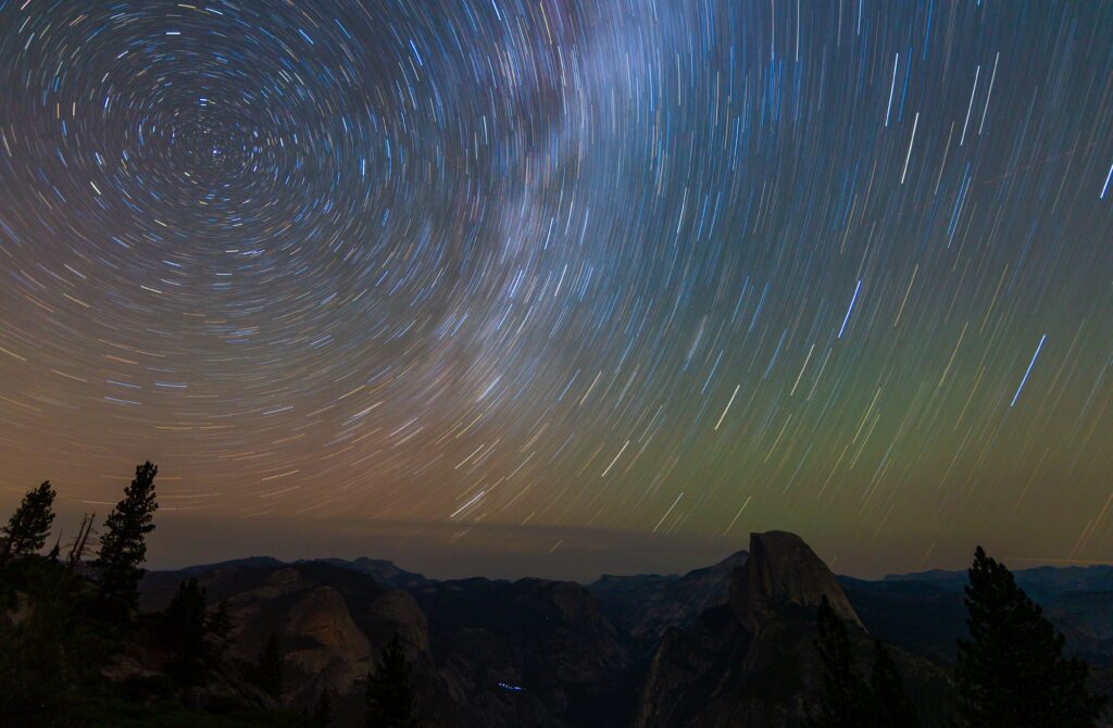 star trails with the milky way in yosemite national park