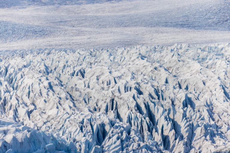 zoomed in picture of the glacier behind diamond beach