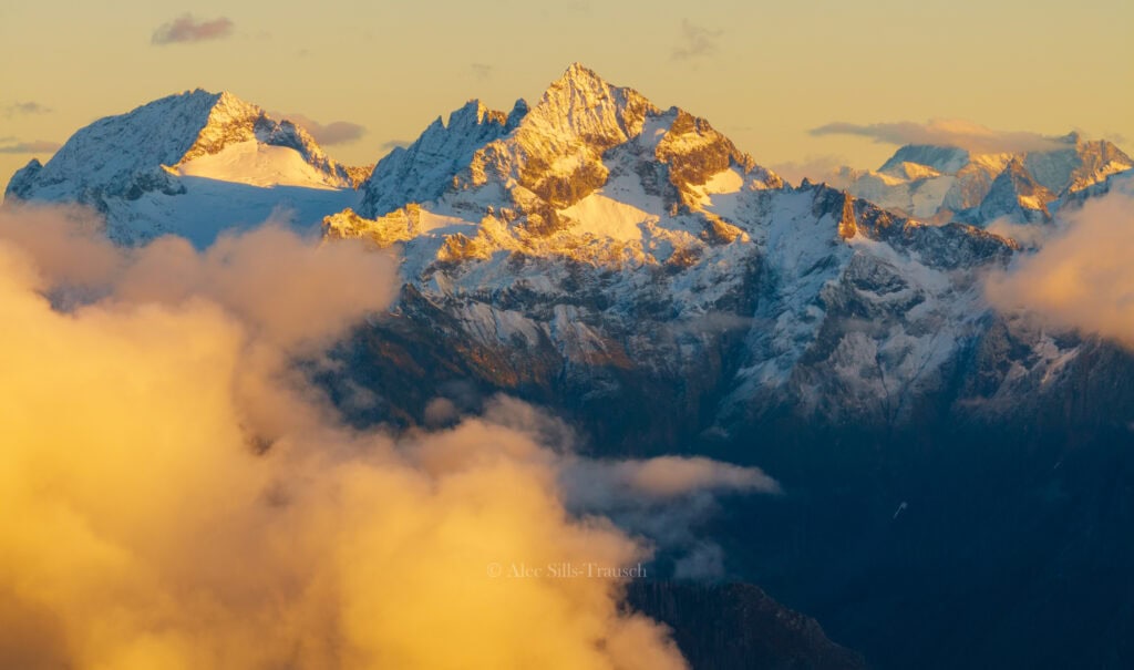 the jagged peaks of the north cascades