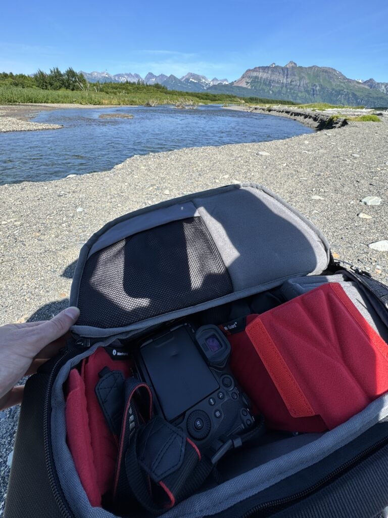 Looking inside the PRO Light Multiloader Camera Backpack M