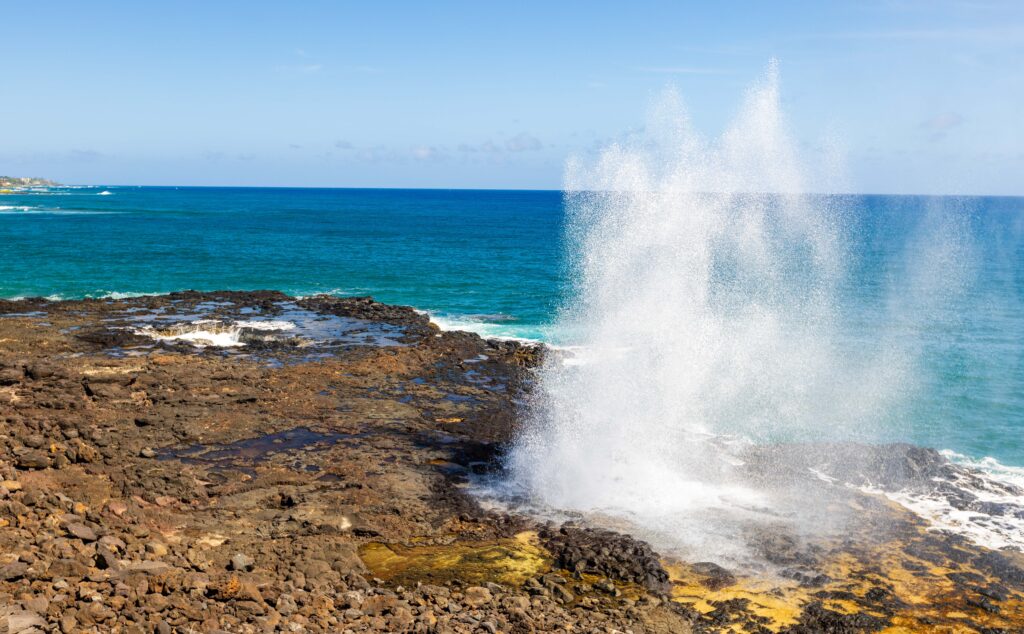 the spouting horn is one of the things to do in Kauai that takes little effort or time