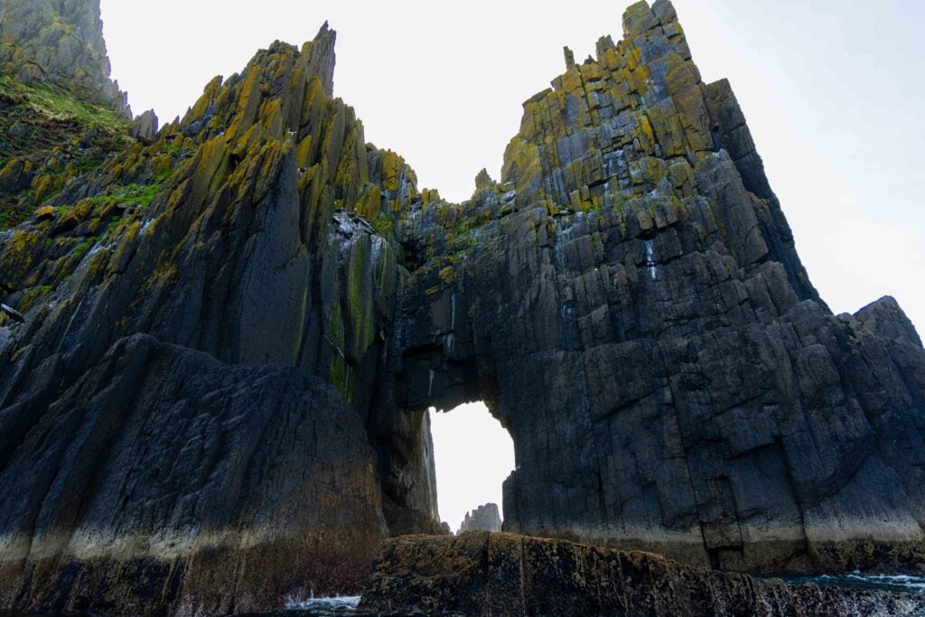 the jagged cathedral rocks on the dingle sea safari tour in ireland