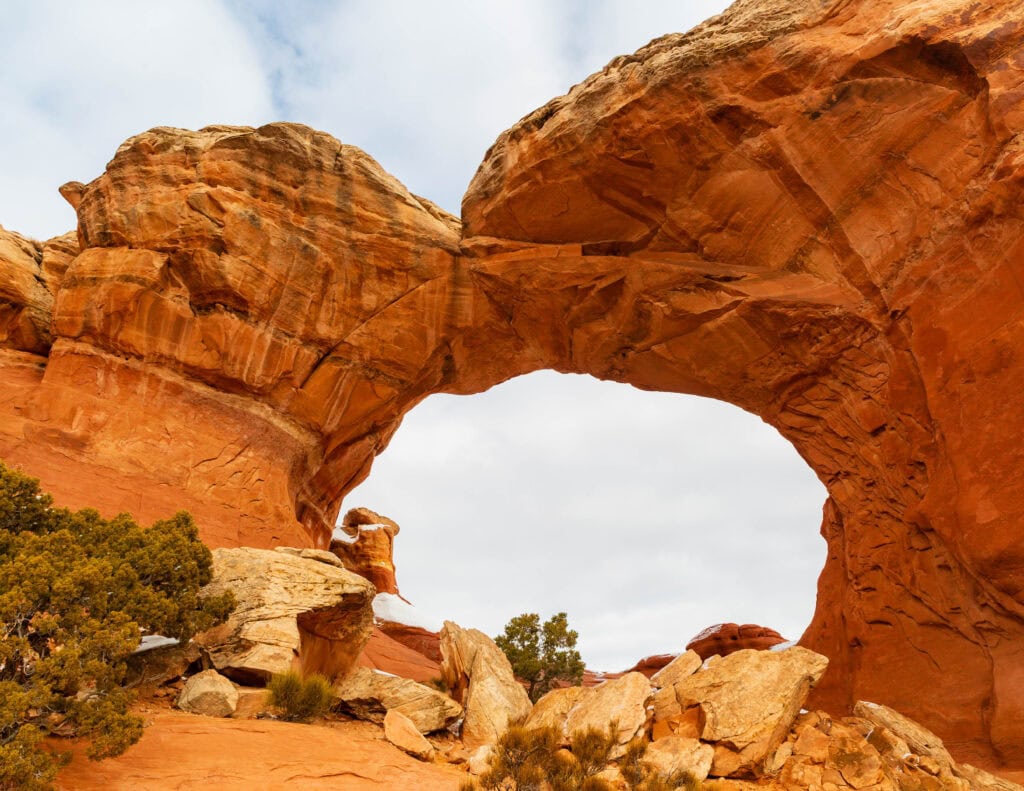 broken arch is one of the things to do and see in arches NP