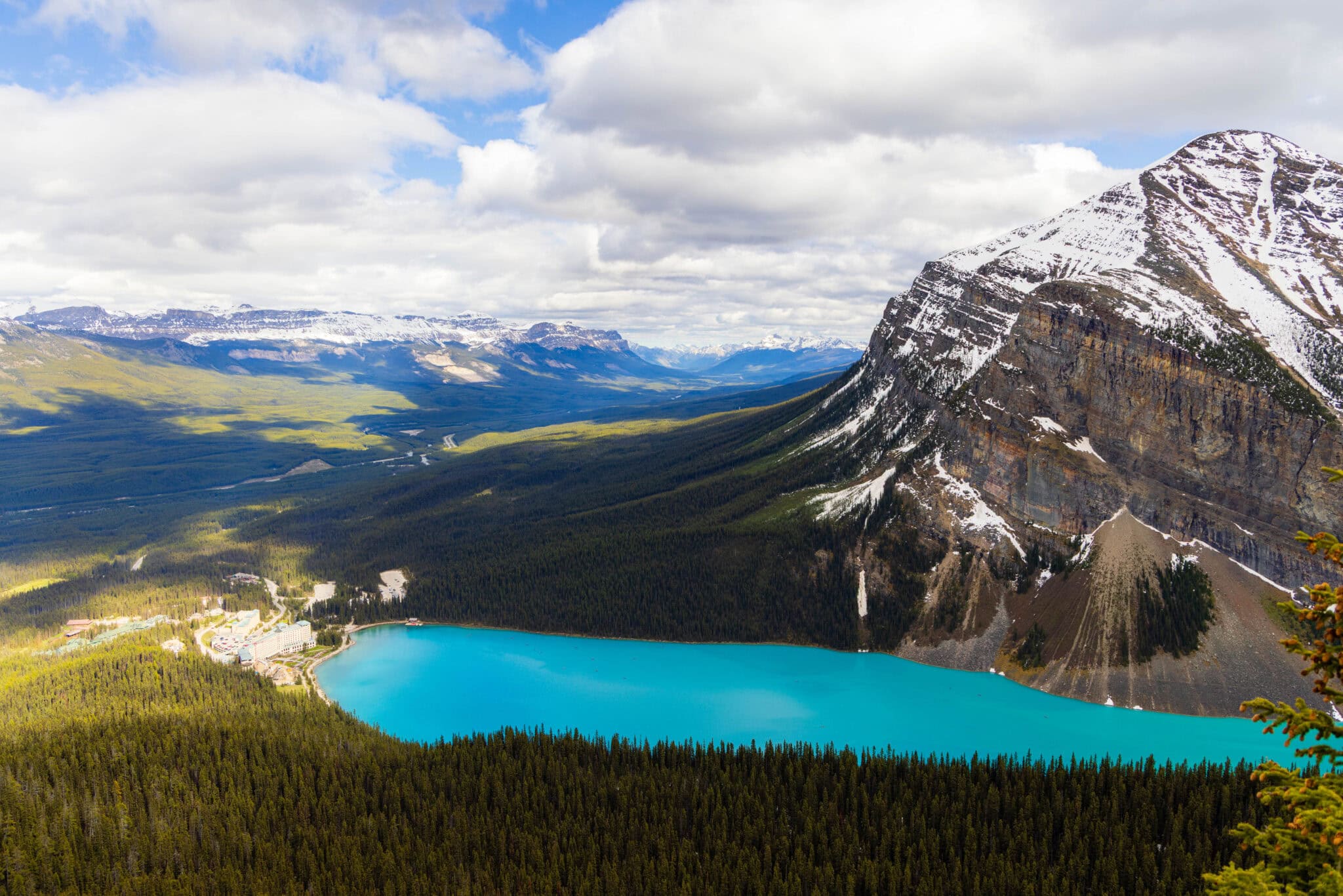 The 16 Best Things to Do in Banff, Jasper, and Canadian Rockies