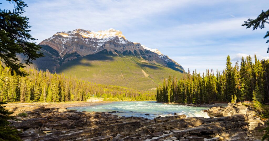 athabasca fall in jasper national park