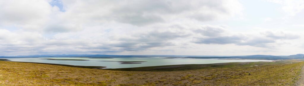 a large lake on the north side of iceland
