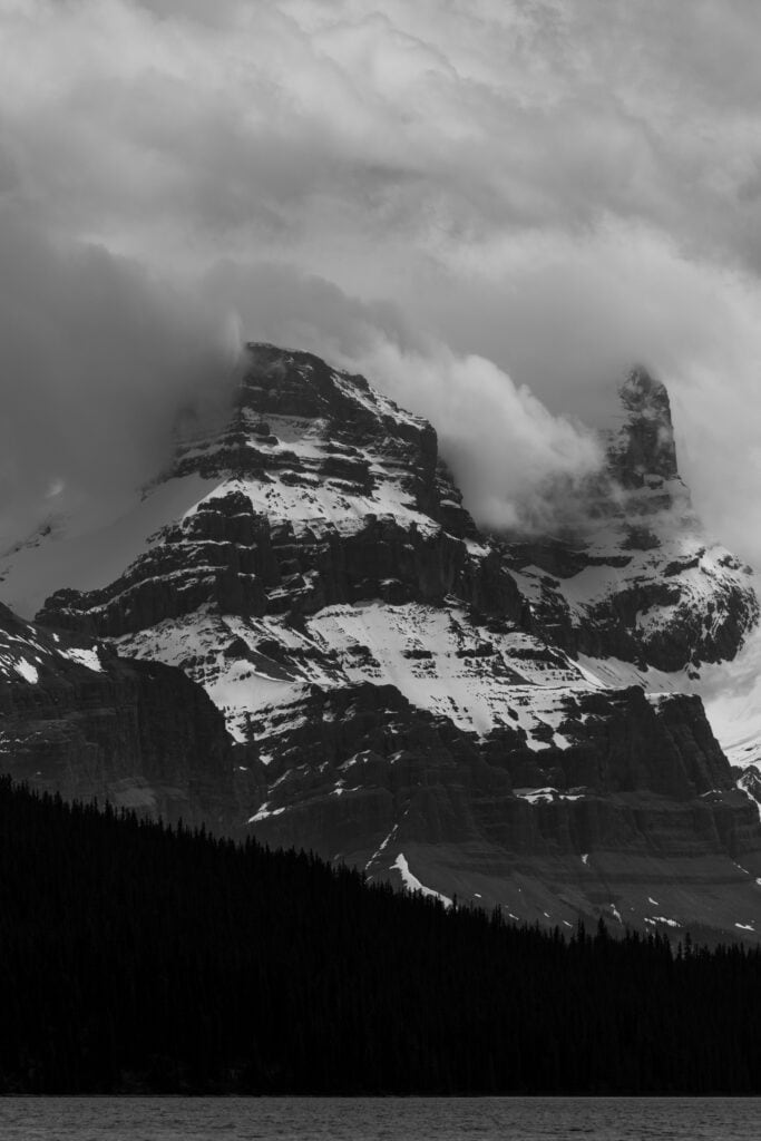 towering snowcapped mountains in jasper national park