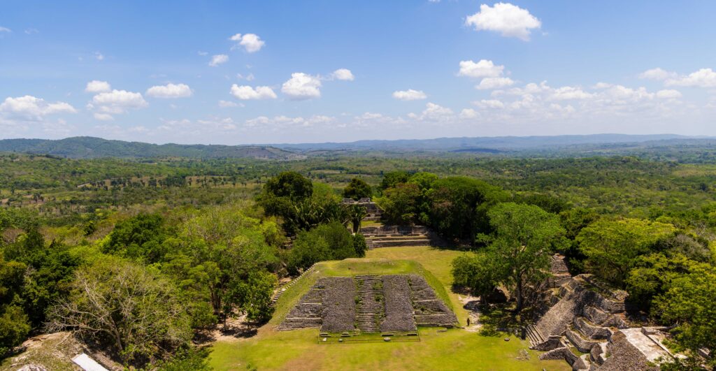 xunantunich ruins i belize