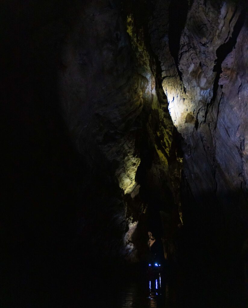 barton creek cave, very dark