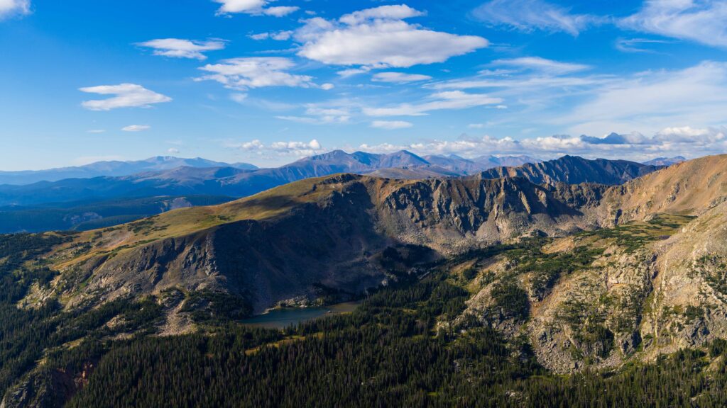 mountains and clouds in the indian peaks wilderness