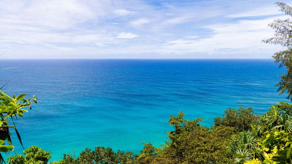 ocean views from the hanakapiai beach hike