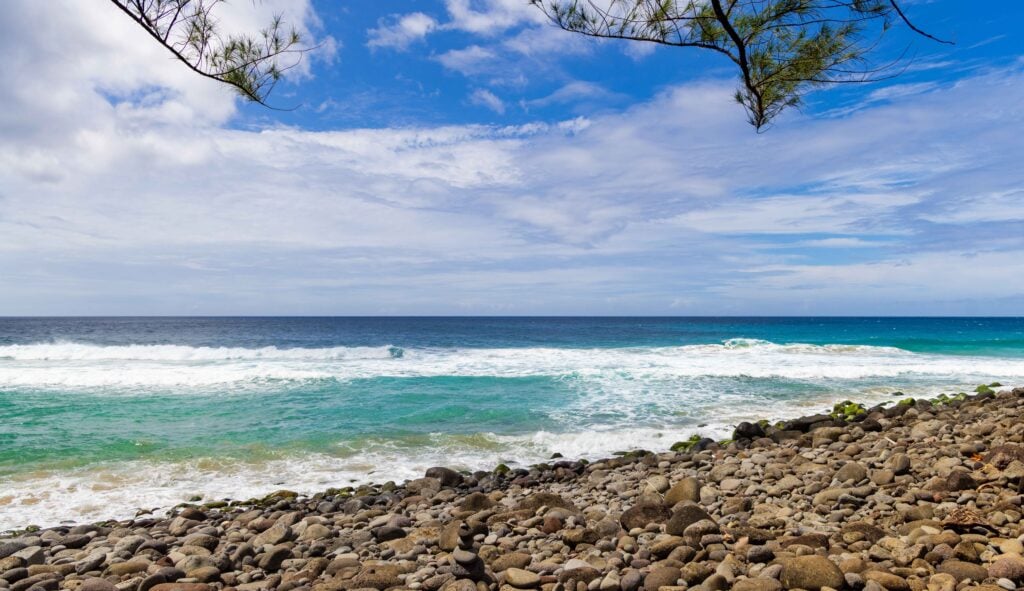 the ocean and rocks seen from Hanakapi'ai Beach
